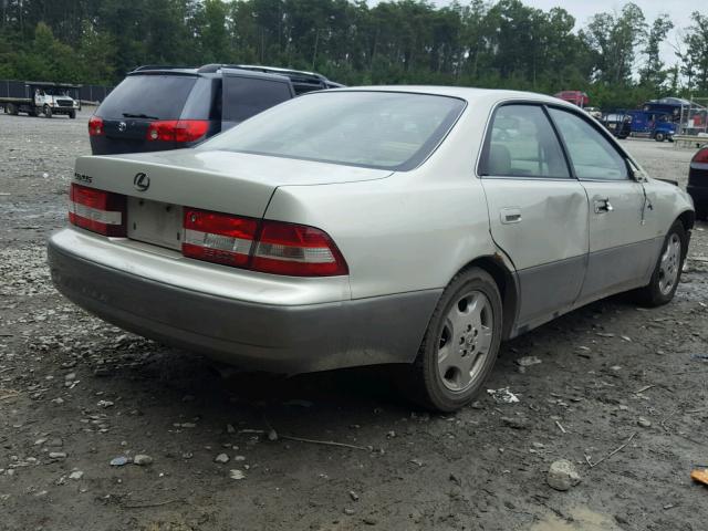 JT8BF28G510314036 - 2001 LEXUS ES 300 GRAY photo 4