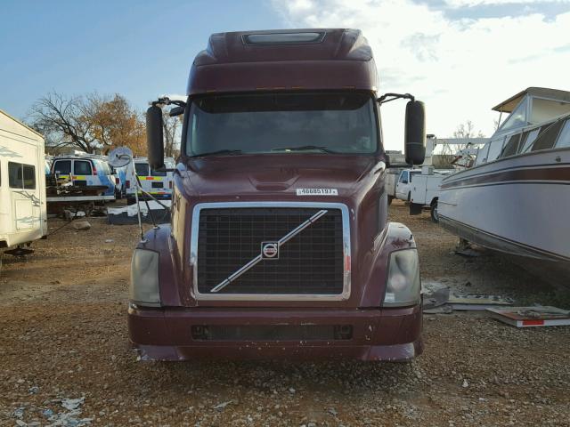 4V4NC9TJ25N394038 - 2005 VOLVO VN VNL MAROON photo 9