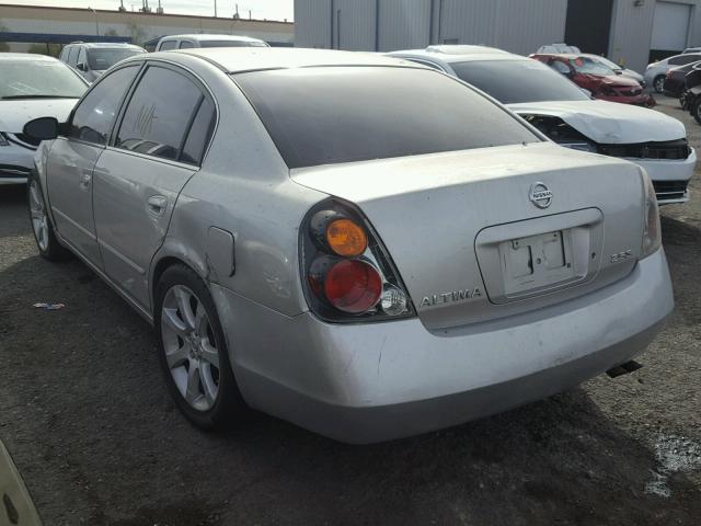 1N4AL11D92C165264 - 2002 NISSAN ALTIMA BAS SILVER photo 3