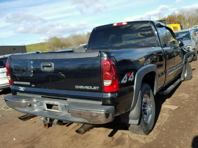 1GCHK29U15E283582 - 2005 CHEVROLET SILVERADO BLACK photo 4