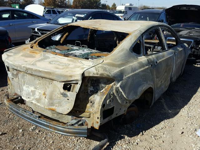 3FA6P0HD1HR305795 - 2017 FORD FUSION SE BURN photo 4