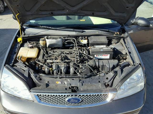 1FAFP34N95W203539 - 2005 FORD FOCUS ZX4 CHARCOAL photo 7