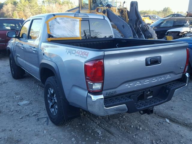 3TMCZ5ANXHM077462 - 2017 TOYOTA TACOMA DOU SILVER photo 3