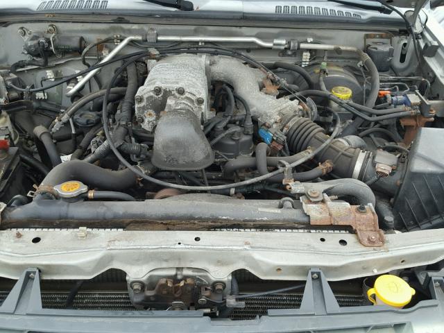 5N1MD28YX2C518464 - 2002 NISSAN XTERRA SE SILVER photo 7