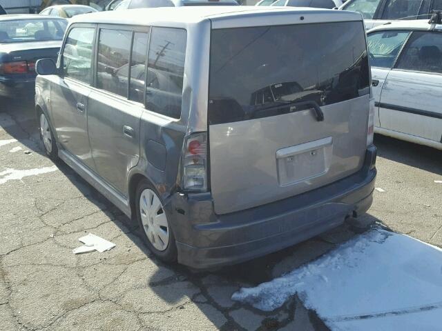 JTLKT334250183087 - 2005 TOYOTA SCION XB GRAY photo 3