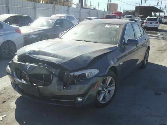 WBAXG5C5XCDX03906 - 2012 BMW 528 I GRAY photo 2