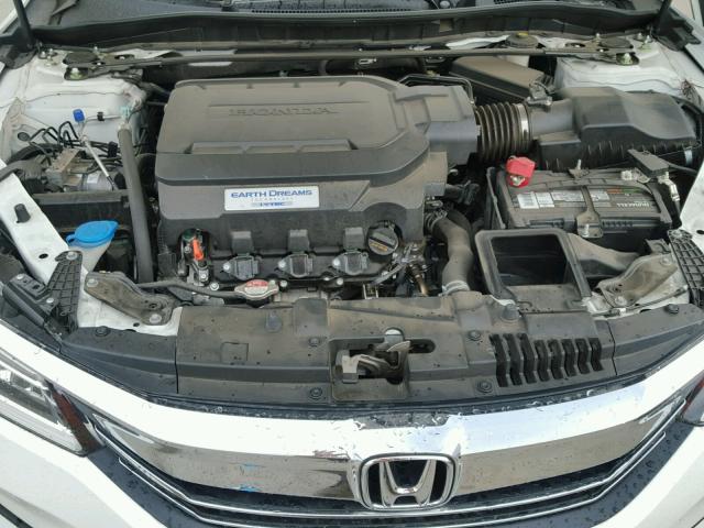 1HGCR3F97GA010671 - 2016 HONDA ACCORD TOU WHITE photo 7