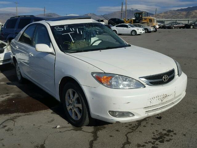 JTDBE30K540275043 - 2004 TOYOTA CAMRY LE თეთრი ფოტო 1