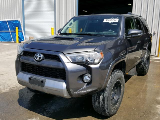 JTEBU5JR3G5325533 - 2016 TOYOTA 4RUNNER SR GRAY photo 2