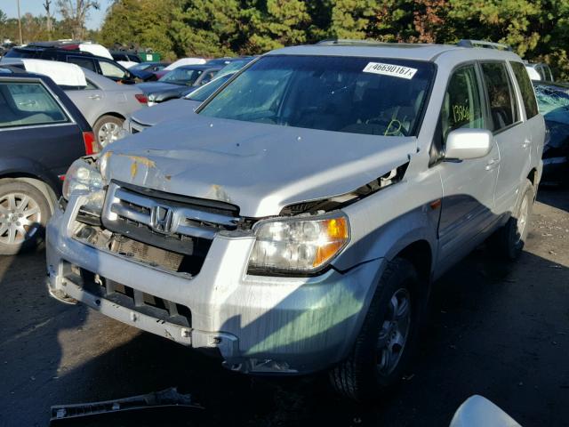 5FNYF28666B009026 - 2006 HONDA PILOT EX SILVER photo 2