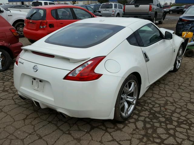 JN1AZ4EH2BM552212 - 2011 NISSAN 370Z BASE WHITE photo 4