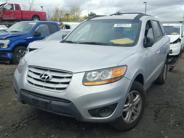 5NMSGDAB2AH367303 - 2010 HYUNDAI SANTA FE G SILVER photo 2