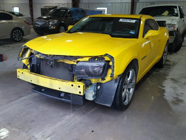 2G1FC1EV7A9126075 - 2010 CHEVROLET CAMARO LT YELLOW photo 2