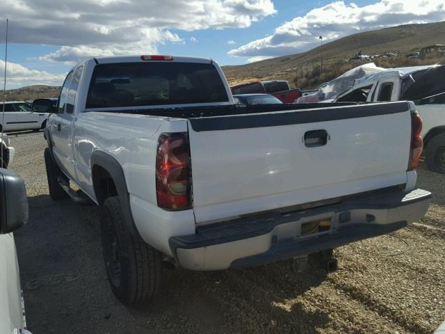 1GCHC29U55E212639 - 2005 CHEVROLET SILVERADO WHITE photo 3