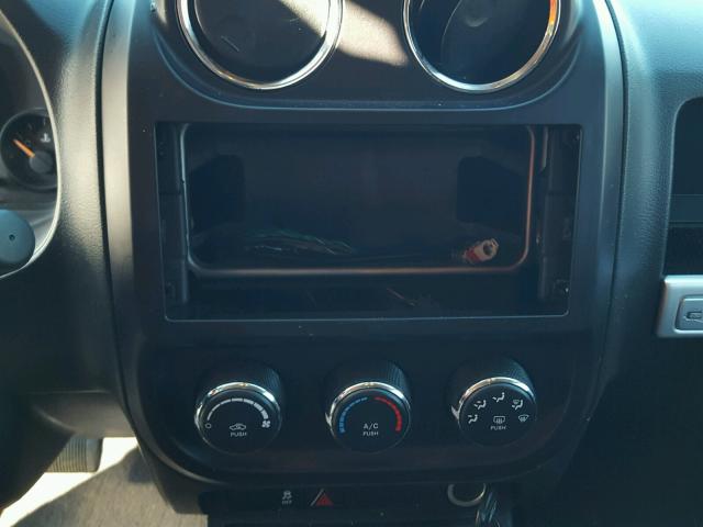 1C4NJCBA2FD104789 - 2015 JEEP COMPASS SP WHITE photo 9