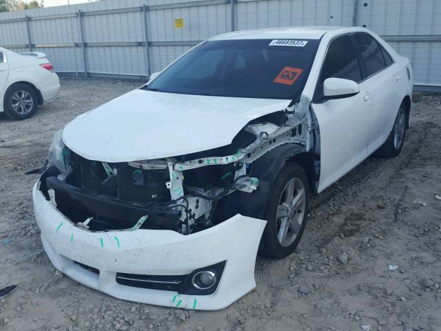 4T1BF1FK9CU118613 - 2012 TOYOTA CAMRY BASE WHITE photo 2