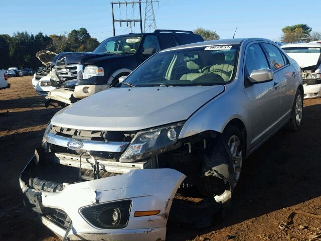 3FAHP0HA2BR282131 - 2011 FORD FUSION SE SILVER photo 2