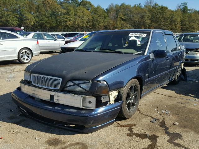 YV1LS5542W1460497 - 1998 VOLVO S70 BLUE photo 2