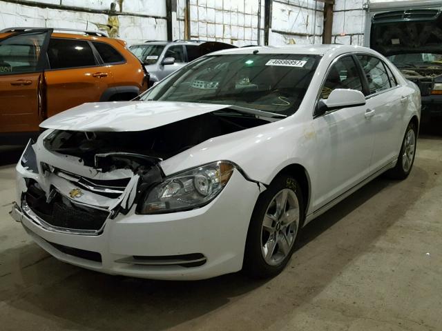 1G1ZC5EB7AF190280 - 2010 CHEVROLET MALIBU 1LT WHITE photo 2