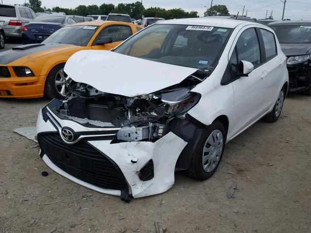 VNKKTUD3XHA074907 - 2017 TOYOTA YARIS L WHITE photo 2