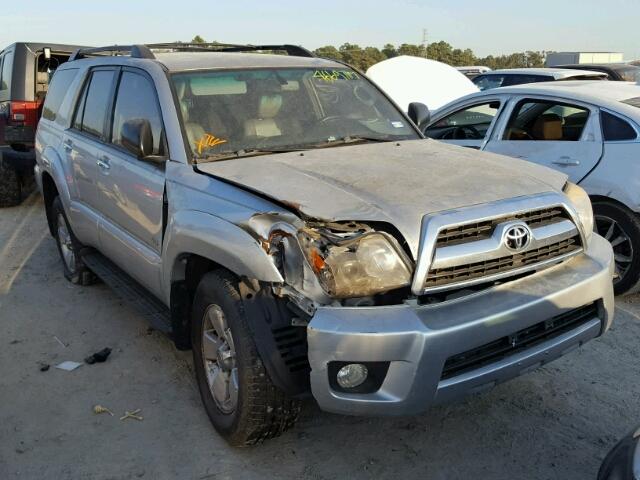 JTEZU14R378082954 - 2007 TOYOTA 4RUNNER SR SILVER photo 1