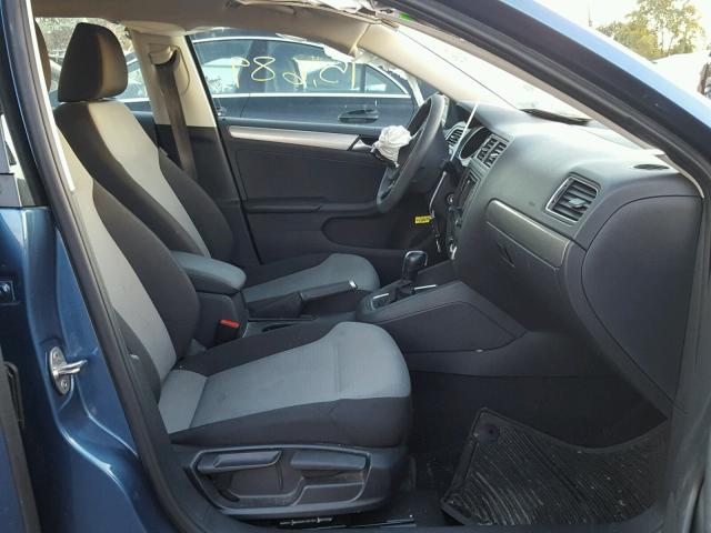 3VW2B7AJ3HM214389 - 2017 VOLKSWAGEN JETTA S 蓝色 照片 5