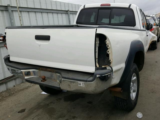 5TEUX42N67Z396880 - 2007 TOYOTA TACOMA ACC WHITE photo 4