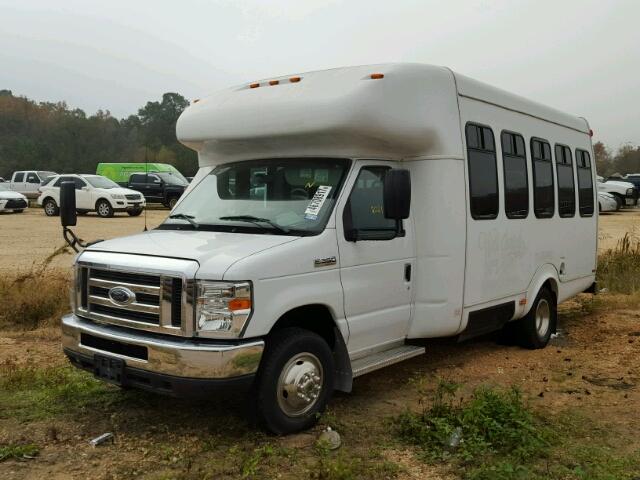 1FDEE3FS3DDA72810 - 2013 FORD ECONOLINE WHITE photo 2