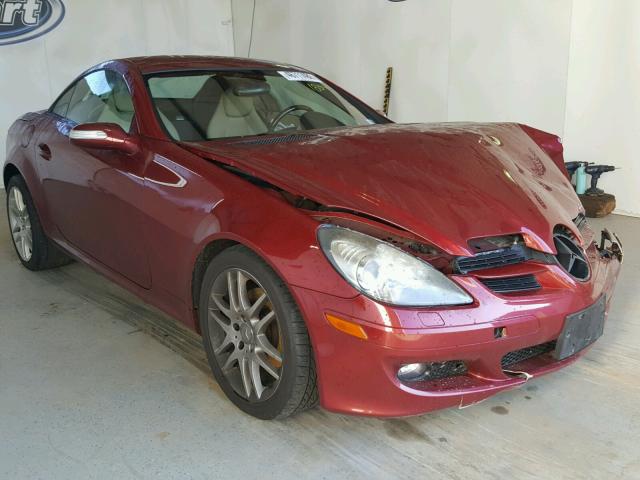 WDBWK54F17F161804 - 2007 MERCEDES-BENZ SLK 280 RED photo 1