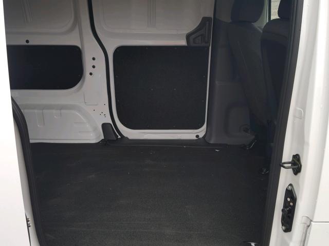 3N63M0ZN9JK696798 - 2018 CHEVROLET CITY EXPRE WHITE photo 6