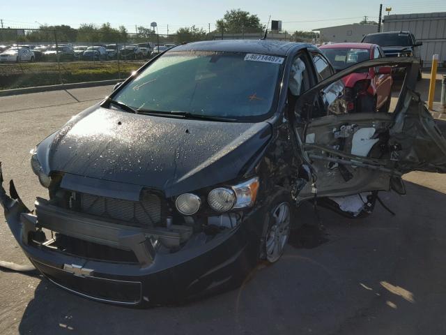 1G1JC5SHXE4161766 - 2014 CHEVROLET SONIC LT GRAY photo 2