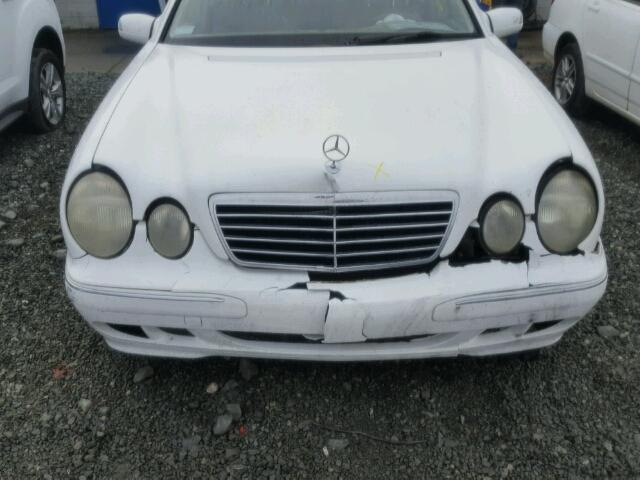 WDBJF65JX1B388771 - 2001 MERCEDES-BENZ E 320 WHITE photo 7