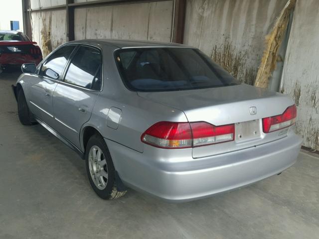 JHMCG66862C026692 - 2002 HONDA ACCORD EX SILVER photo 3