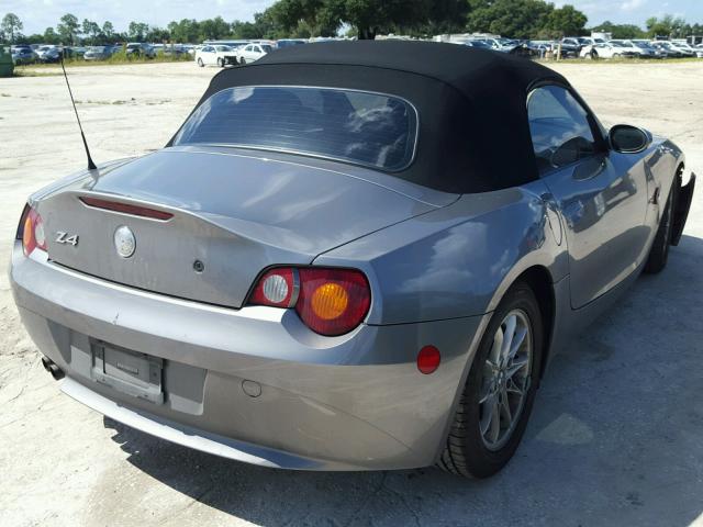 4USBT33534LS48752 - 2004 BMW Z4 2.5 GRAY photo 4