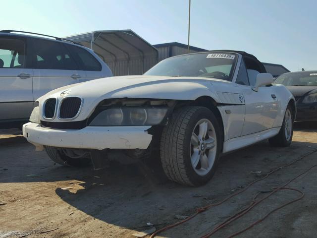 WBACN33481LM00660 - 2001 BMW Z3 2.5 WHITE photo 2