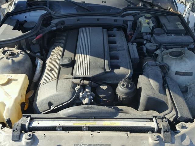 WBACN33481LM00660 - 2001 BMW Z3 2.5 WHITE photo 7