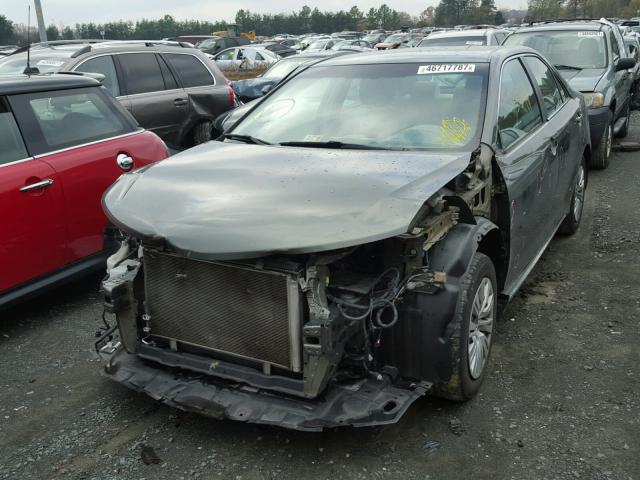 4T4BF1FK3DR300654 - 2013 TOYOTA CAMRY L GRAY photo 2