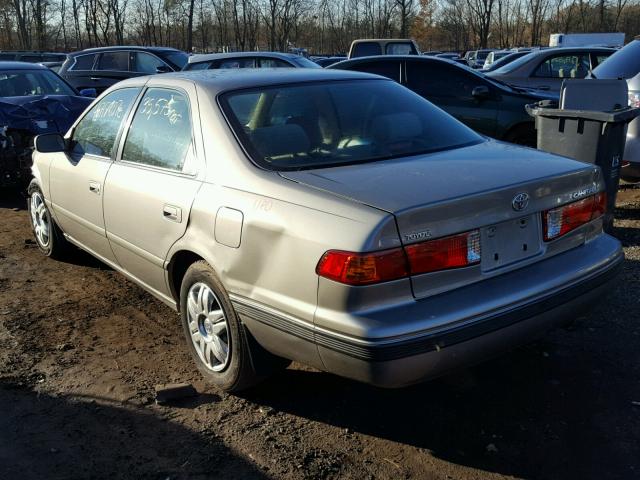 JT2BG22K310558322 - 2001 TOYOTA CAMRY LE 金色 照片 3