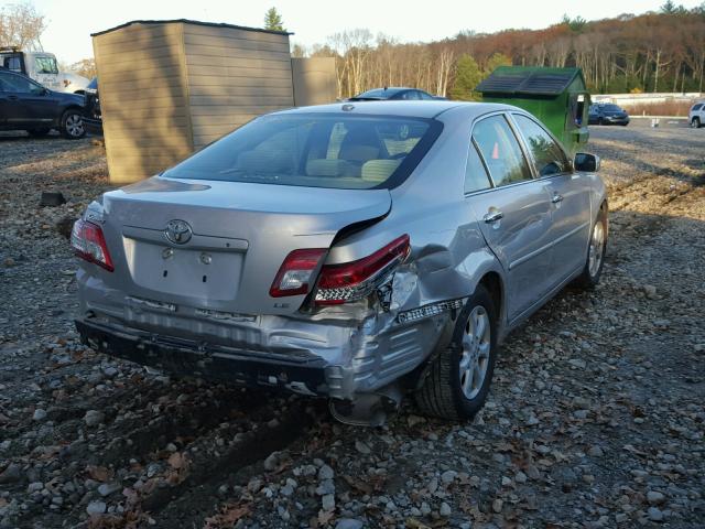 4T1BF3EK3BU197983 - 2011 TOYOTA CAMRY BASE GRAY photo 4