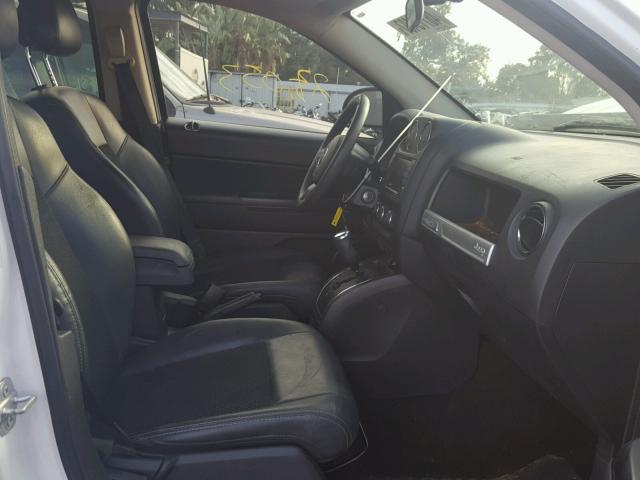1C4NJCBA0FD145566 - 2015 JEEP COMPASS SP WHITE photo 5