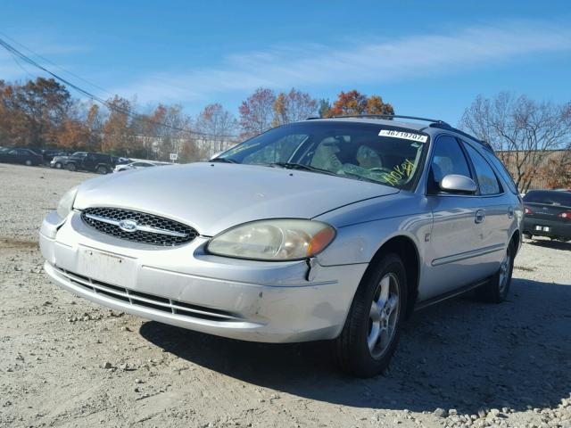 1FAFP58SX2A102417 - 2002 FORD TAURUS SE SILVER photo 2