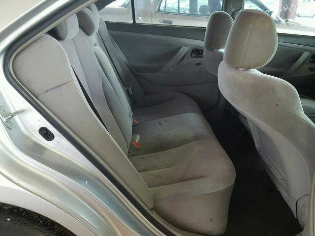 4T1BF3EK0BU714687 - 2011 TOYOTA CAMRY SILVER photo 6