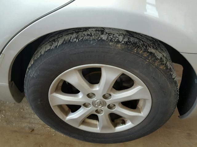 4T1BF3EK0BU714687 - 2011 TOYOTA CAMRY SILVER photo 9