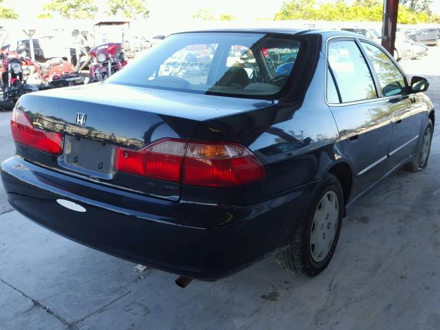 JHMCG6655XC006589 - 1999 HONDA ACCORD LX BLACK photo 4