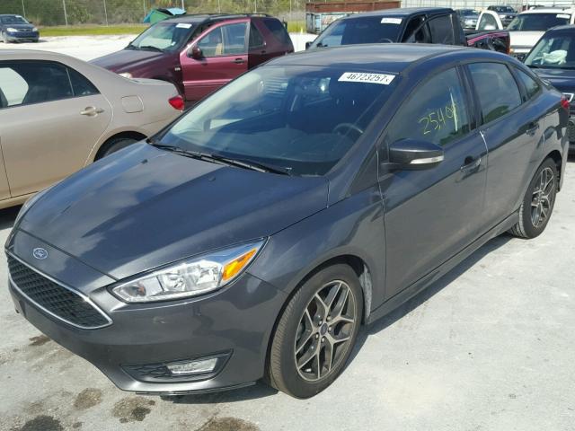 1FADP3F26GL400148 - 2016 FORD FOCUS SE GRAY photo 2