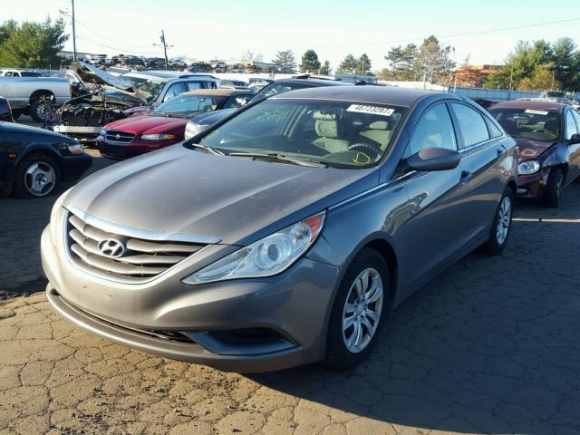 5NPEB4AC9BH069291 - 2011 HYUNDAI SONATA GLS SILVER photo 2