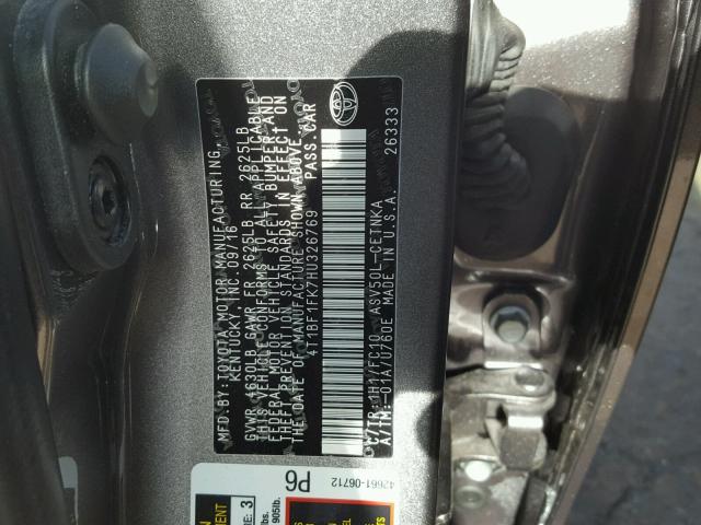 4T1BF1FK7HU326769 - 2017 TOYOTA CAMRY LE GRAY photo 10