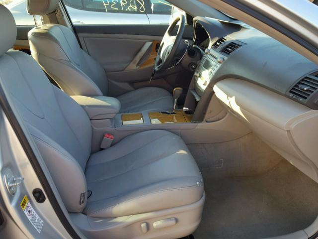 4T1BK46K67U036387 - 2007 TOYOTA CAMRY NEW SILVER photo 5