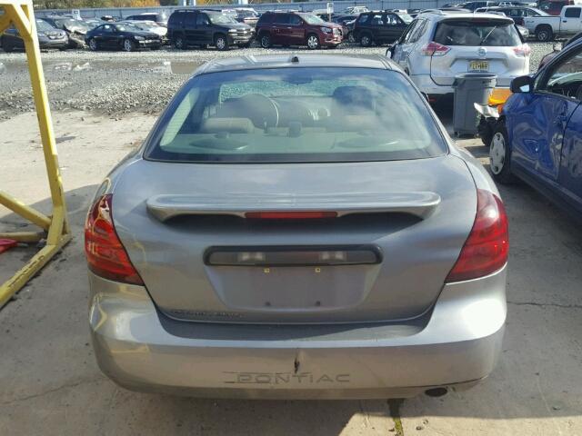 2G2WP552671185798 - 2007 PONTIAC GRAND PRIX GRAY photo 10