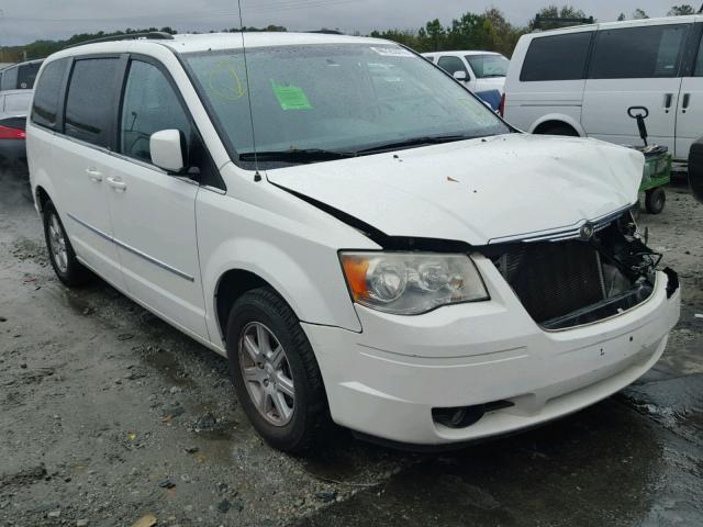 2A4RR5D19AR315443 - 2010 CHRYSLER TOWN & COU WHITE photo 1